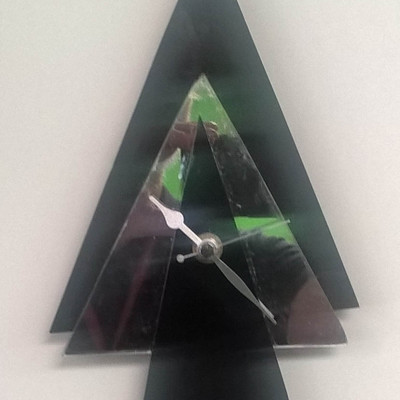 Year 8 Acrylic Clock Project July 2018