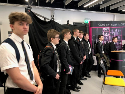 Apprentice Fair 19 Apprentice Fair 19