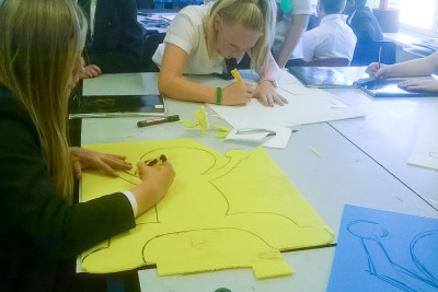 Year 8 Kieth Haring 13 Year 8 Kieth Haring 13