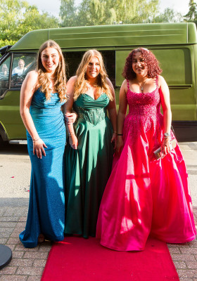 prom2024 arrivals prom2024 arrivals